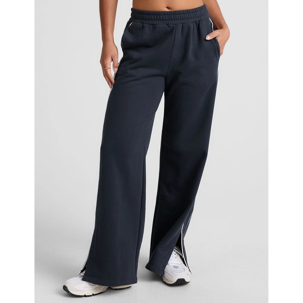 Beyond Yoga Women's LuxeFleece Piper Wide Leg Pants Navy Sz L Baggy Relaxed Fit